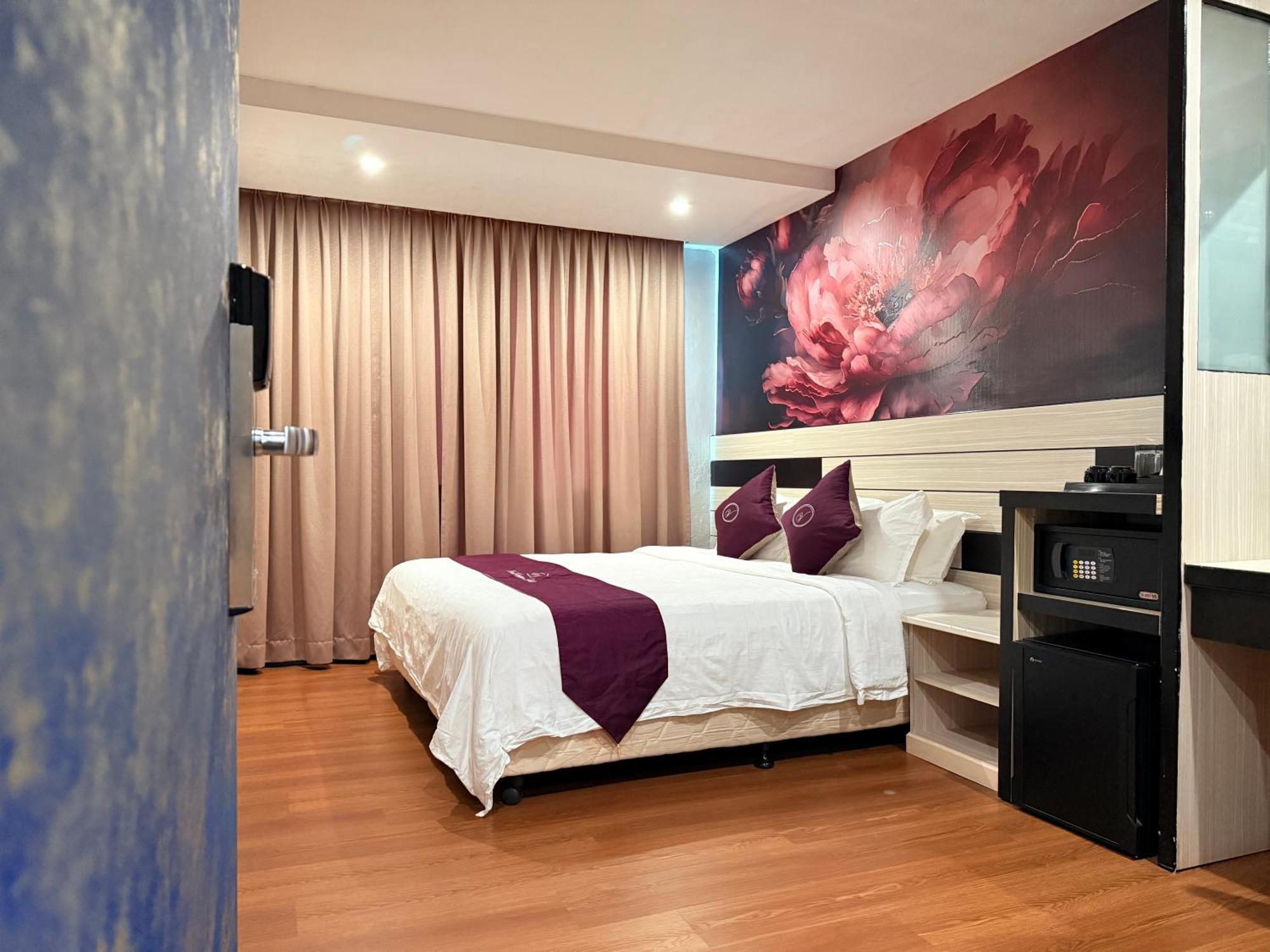 Venus Boutique Hotel 2*