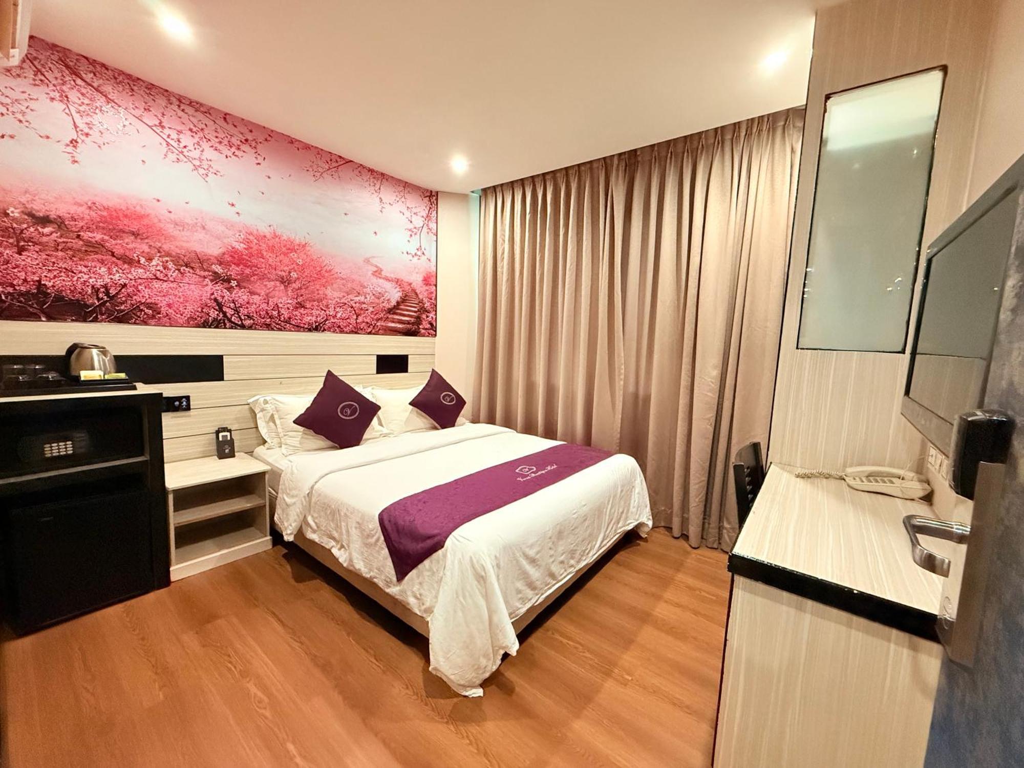 Venus Boutique Hotel 2*