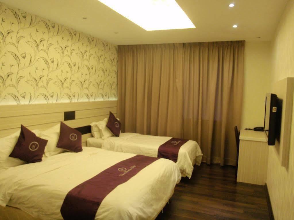 Venus Boutique 2*